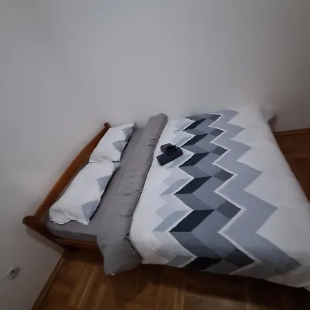 Apartment Stan Na Dan Gradsko Sokace *